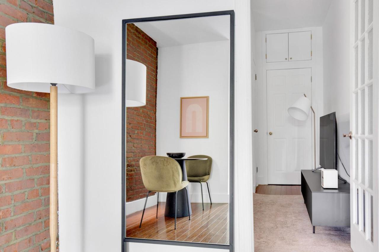 Sunlit Les 1br W Wd Nr Bd Train Nyc-865 New York