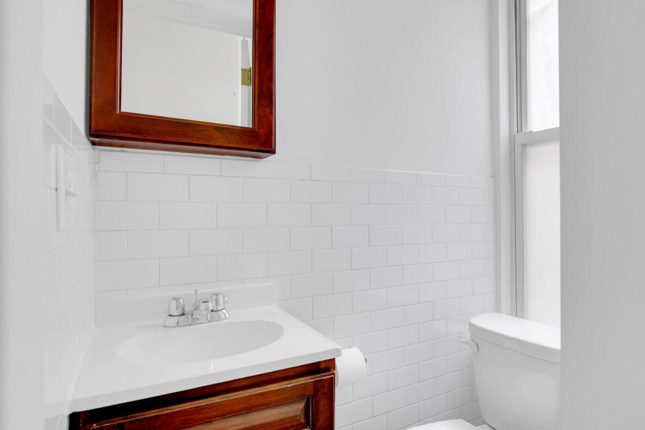 Sunlit Les 1br W Wd Nr Bd Train Nyc-865 *